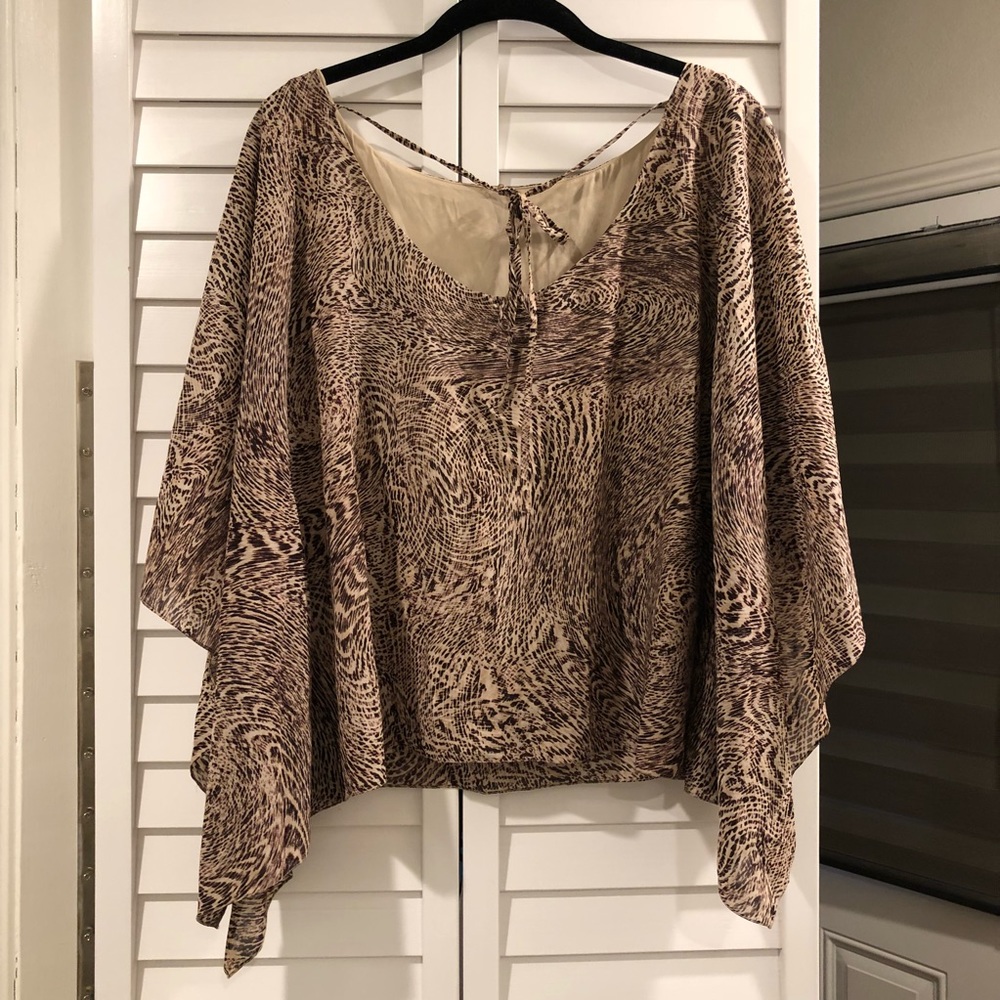 Alice + Olivia Batwing Blouse Animal Print Top Brown Tan Small - Picture 4 of 7